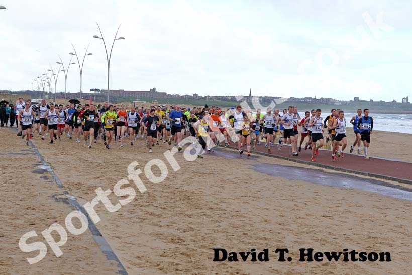 Start of the South Shields 10k Sand Dance Race.
